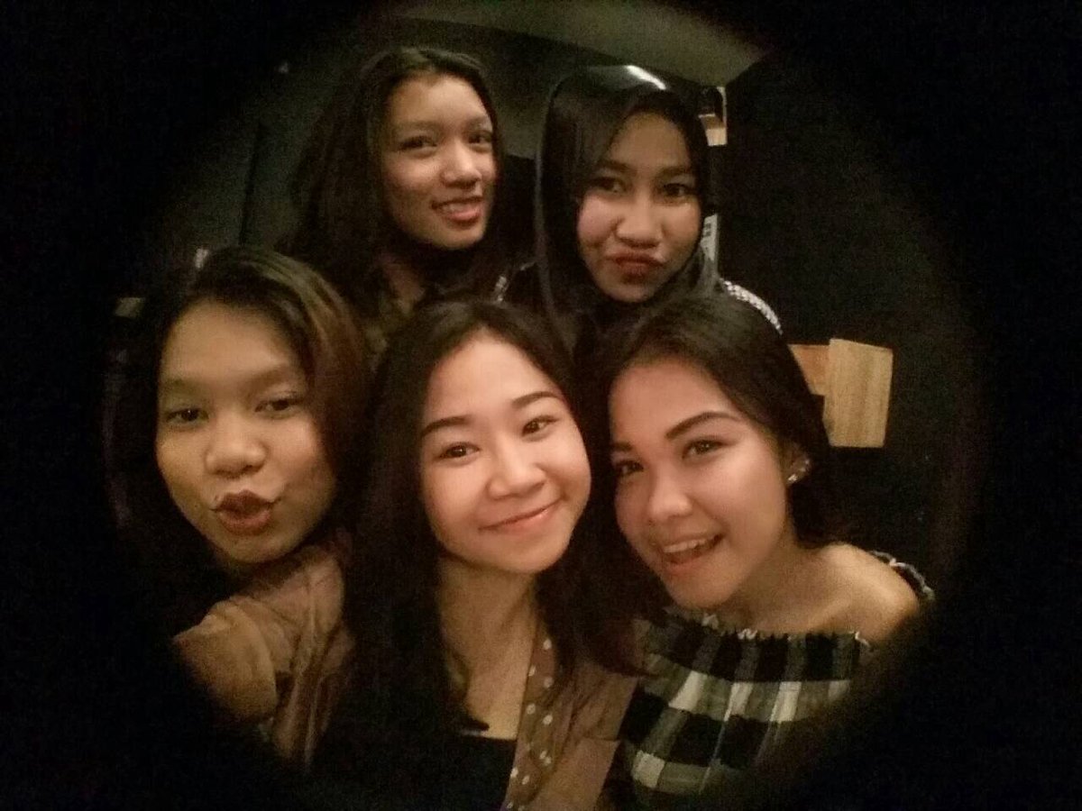 Sekarang tambah cantik2 yaa bidadarinya mimin 💋👸👸👸👸👸 <a href="/SMuliani/">Mulia</a> <a href="/KarinLip/">Kalin</a> <a href="/Dulyaaa/">asalways</a> <a href="/FristaBella07/">Beyaaa 🐰</a> <a href="/miiestyle/">Helmia Alfarenzy</a>