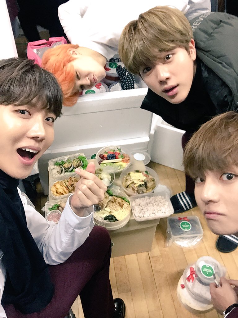 BTS_twt tweet picture