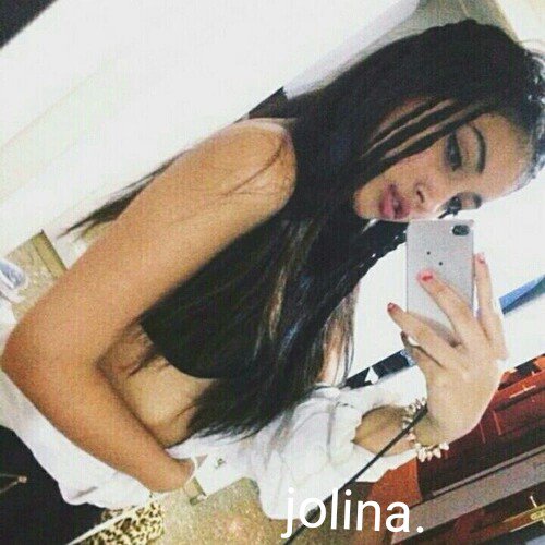 jolinacindy's tweet photo. To be beautiful means to be yourself. You don't need to be accepted by others. You need to accept yourself. https://t.co/Mz6kh23Kdx
