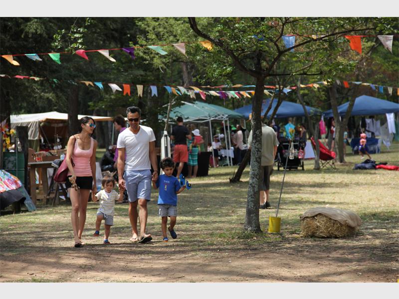 Sandton_News's tweet photo. It’s market day at Field and Study Park https://t.co/d40c7BMSsG #FieldandStudy #market #lifestyle https://t.co/aTGzACj0fO
