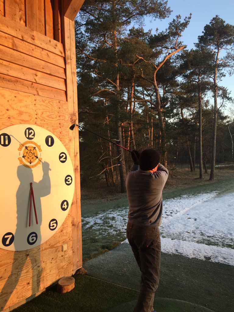 <a href="/Rosendaelsche/">Rosendaelsche Golfclub</a> jarig vandaag op de "klok af" 121 jaar oude treasurer staat als eerste op de mat @ngf <a href="/PGAHolland/">PGA Holland</a>