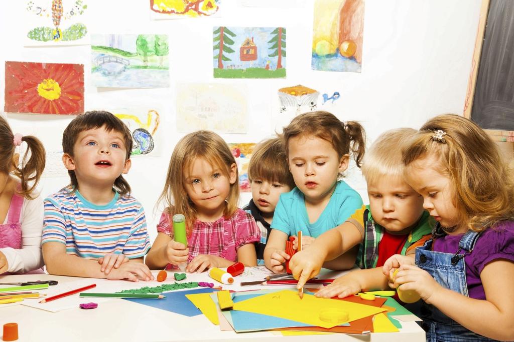 TheSun's tweet photo. Less than HALF of nurseries will provide 30 hours of care
https://t.co/uNJgvqi56e https://t.co/xY59Cf4WKZ