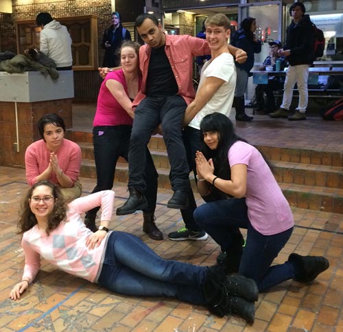 uofteng_registr's tweet photo. #UofTEngineering says no to bullying. #pinkskule #pinkshirtday #UofT https://t.co/WHBGHOgotp
