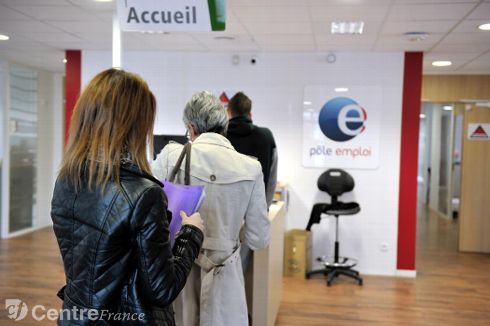 lamontagne_fr's tweet photo. INFOGRAPHIE. Le #chômage en baisse en Auvergne en janvier https://t.co/xWRofPFuHA https://t.co/SJA0TGD2r5