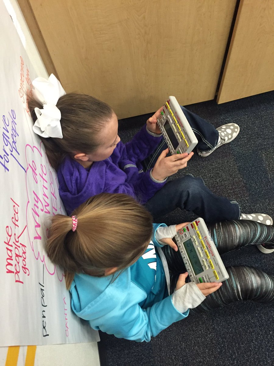 7thStapleton's tweet photo. #CarsonStars in #mathworkshop #fractions #FlashMaster #CountdowntoMathSTAAR @ThinkThruMath @DISDCarson https://t.co/ybyUtxsRQN