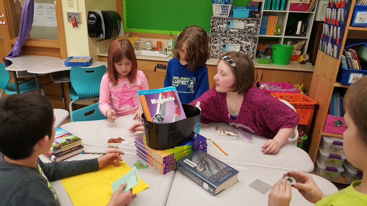 Seregs3rdGrade's tweet photo. More magnetic discoveries https://t.co/kskbk9wl22