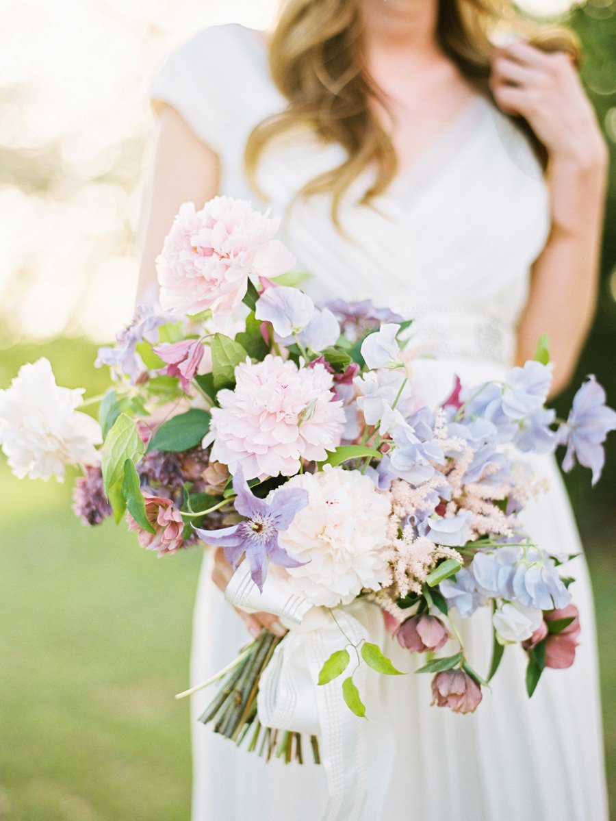 SundaraEvents's tweet photo. Are you inspired by the pantone colors for 2016? #rosequartz #serenity  @stylemepretty @thebowsarrows https://t.co/nnNAmbhxKO