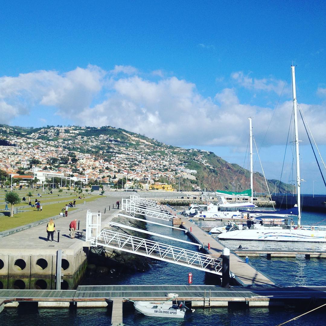 #Snow and a wonderful 18ºC #sunny day in #Madeira
#Madeira4all #paradise #visitmadeira #feelmadeira #tourism #travel
