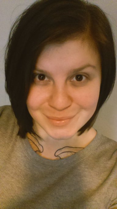 :) offline tip 99 if you love my haircut. https://t.co/WWz7OuH9Nt<a href="/tag/tbt"class="tags"><span>#tbt</span></a>