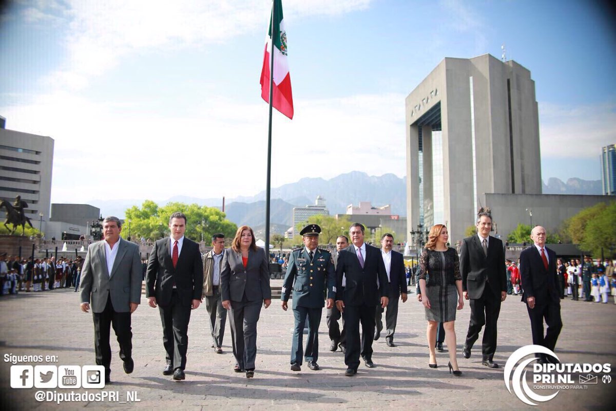 DiputadosPRI_NL's tweet photo. Nuestra Dip @LiliTijerinaC en representación del @CongresoNL en los honores por el #DíaDeLaBandera https://t.co/SJTYMKFa8e