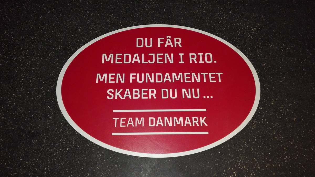 Seikers's tweet photo. Lidt motivation til vores svømmere i Bellahøj. @teamdanmark #FokusPåMålet #VindereGørDetDeAndreIkkeGider https://t.co/jSdJezcUNK