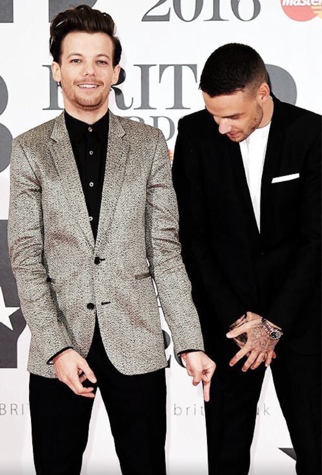 cupalwt's tweet image. MY SONS LOOK SO CUTE AND HAPPY ONGIKSB