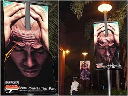 guerrilla_mrkt's tweet photo. Biri baş ağrısı mı dedi? #branding #advertising #socialmedia #morning #headache https://t.co/6AG1aDRbm1