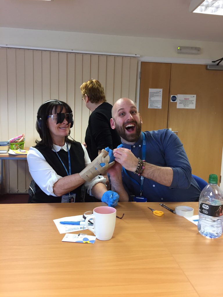 CDDFTStopSmokin's tweet photo. @craiglee86 &amp; @DAWNDEVEREUX having fun on the @DementiaFriends training! #dementiafriends #dementiaawareness https://t.co/c7Uf6s7dsN