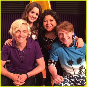 RizzoliIslesFan's tweet photo. #VoteLauraManaro #VoteAustinAndAlly #KCA https://t.co/B9ZI8PM4QB