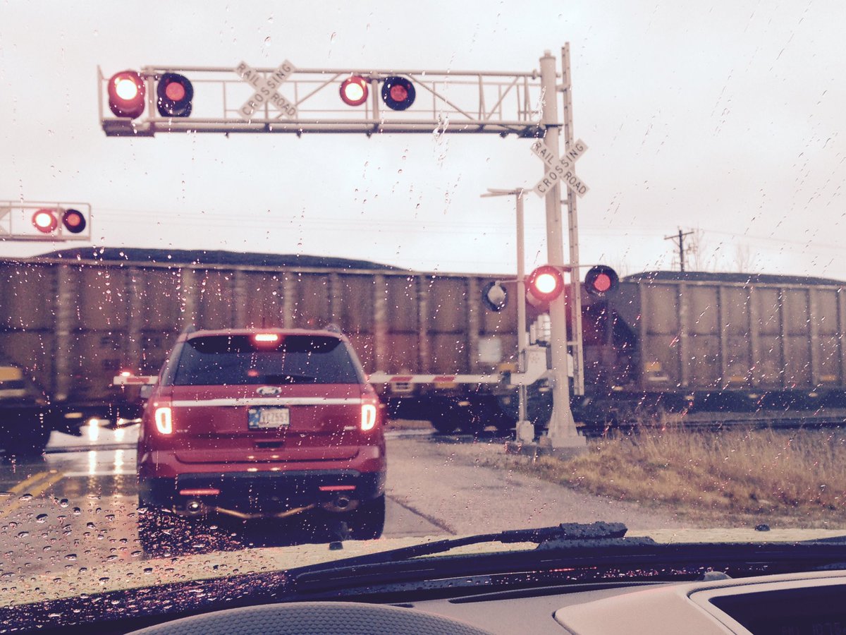 Megan_Erbacher's tweet photo. Hope your Wednesday morning is going better than mine. #longesttrainever https://t.co/4WiI39RHCS