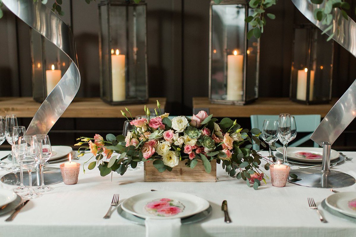 JessicaHaleyNY's tweet photo. When wedding planners and florists unite! #intriguedexperience https://t.co/olirUauTxh https://t.co/Lz8ofzHl3a