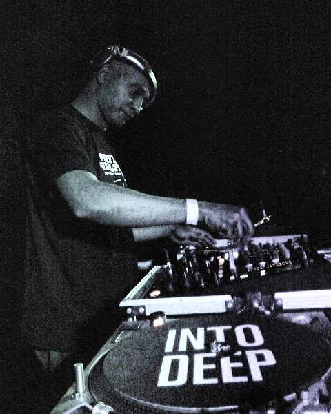 intothedeeparis's tweet image. Definition of underground! #darandland #confluencerecords @intothedeep