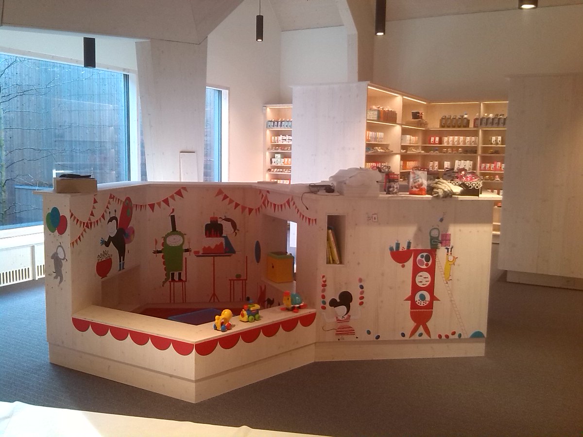 #schoenwinkel Pedico <a href="/GeelCentrum/">Geel Centrum</a> bijna klaar heropening 01/03/2016! Trots, prachtig resultaat en een nieuwe start!