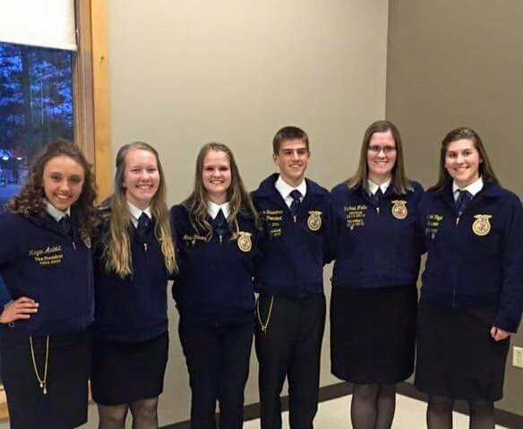 MNFFAVII's tweet photo. We hope that you are all having a great week! Keep sending us your photos! 💙💛 #FFAWeek16 #RegionVIIFFA #FFAmily https://t.co/vcKJ38L5Tg