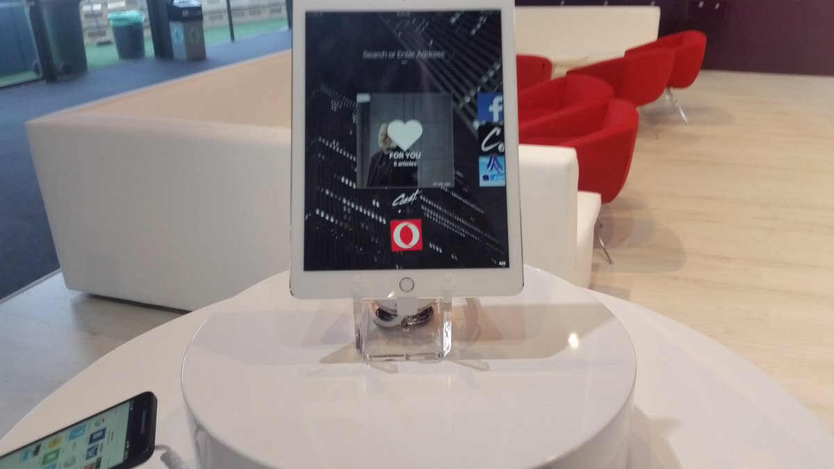 coastbrowser's tweet photo. Showcasing #OperaCoast For You feature at #MWC16 https://t.co/NGJKyJbJwj https://t.co/JPAEbqnOO7