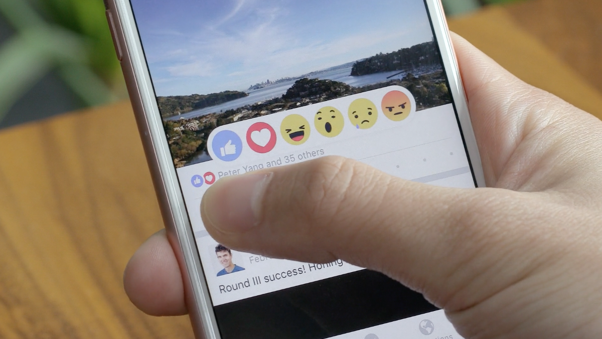 ugococonut's tweet photo. #Facebook sort enfin #Reactions, sa toute nouvelle fonctionnalité ! https://t.co/5p2kGHBF4J https://t.co/mC3ApRLItQ