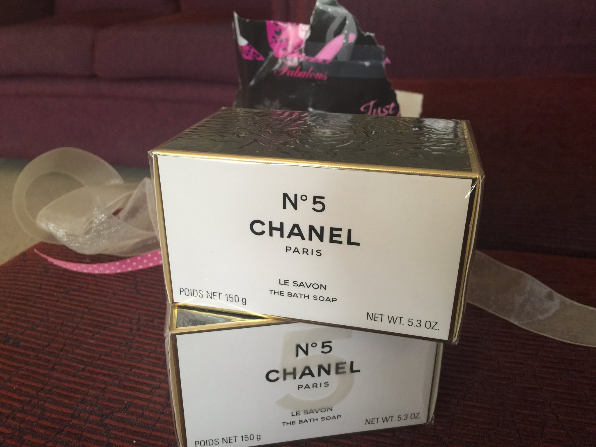 Yeira Guevara on X: #Step 2! Surprise ladies: #Chanel No.5 Le Savon The Bath  Soap is here! 👏🏻👏🏻👏🏻Thanks God,Yei.@CHANEL #TheOneThatIWant   / X