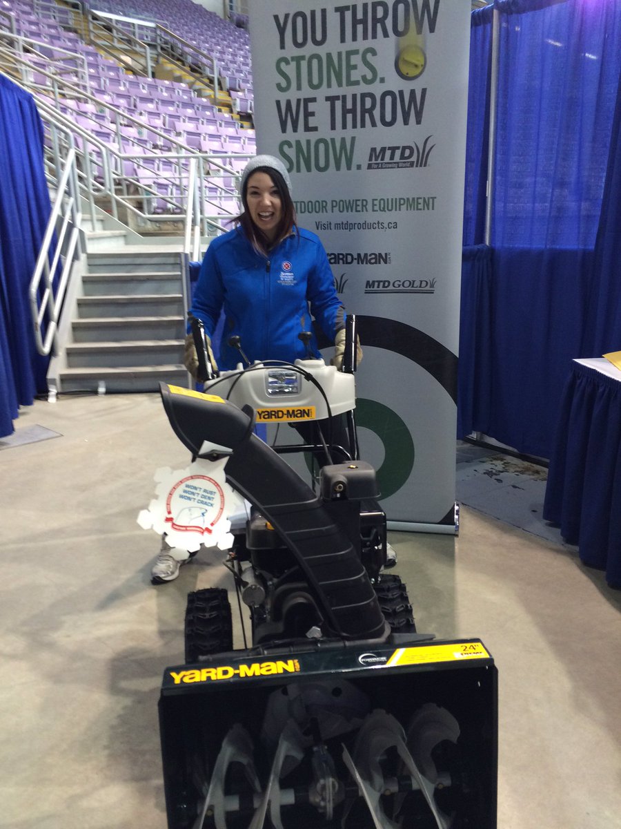 MTDProducts_CA's tweet photo. Show us how you #throwsnow for a chance to #win a @home_hardware gift card! #STOH2016 @CurlingCanada https://t.co/pZ8GlwCxMt
