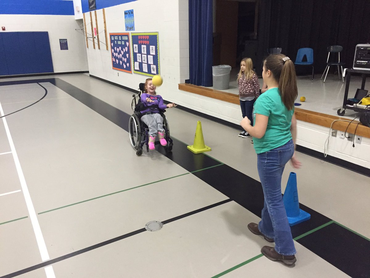 BES_PE's tweet photo. More Modified PE Class! #ModifiedPE #PEForEveryone #StudentsMakingADifference @BES_Eagles https://t.co/i6PUK8rbpf