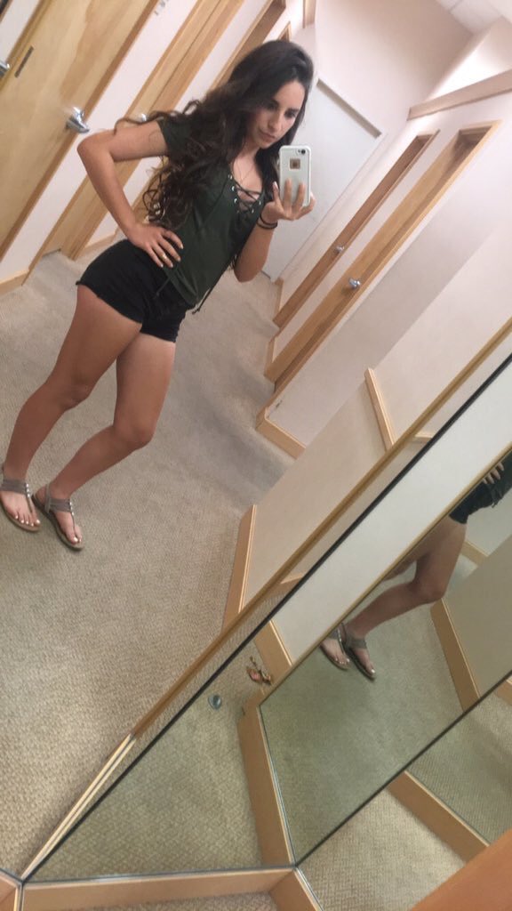 AZ_Baddies's tweet photo. oh my @Tia_Kareen 😳😈👅🔥 https://t.co/zSO4YLMJIy