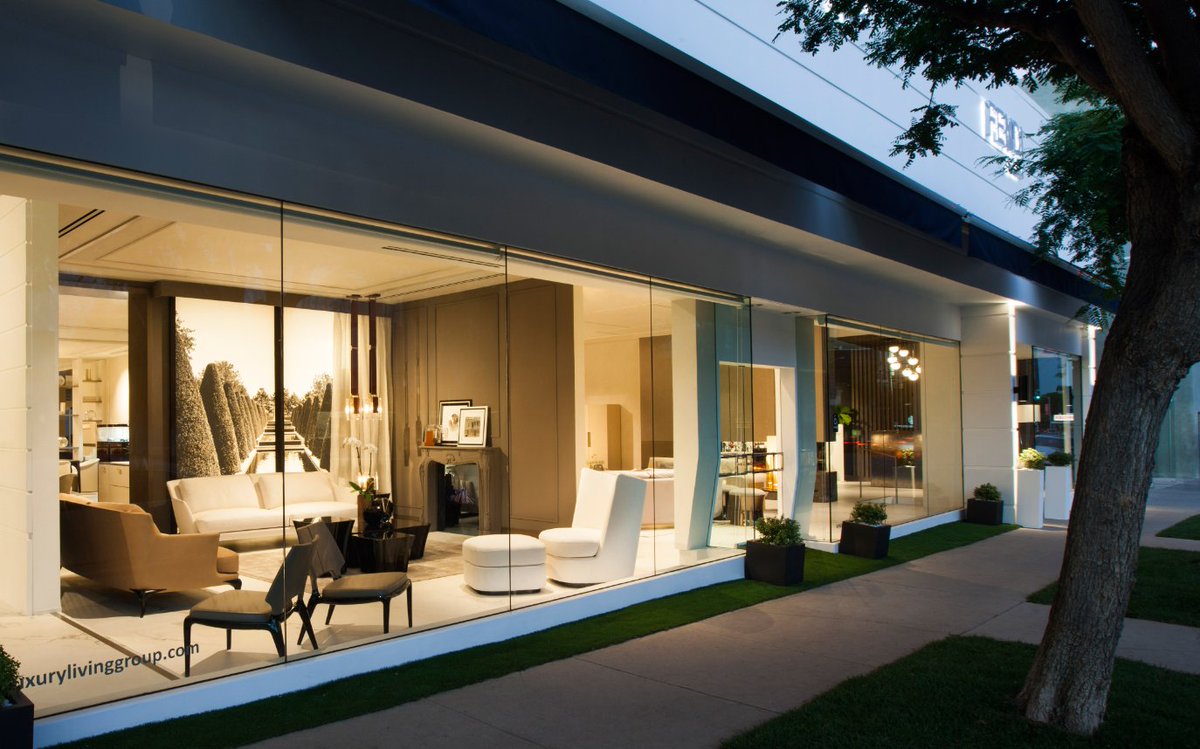 INTERNIMagazine's tweet photo. #LuxuryLivingGroup #LosAngeles #FendiCasa #BentleyHome #TrussardiCasa #PaulMathieu #showroom https://t.co/dYaVgrxi3p https://t.co/npHhqHJy4R