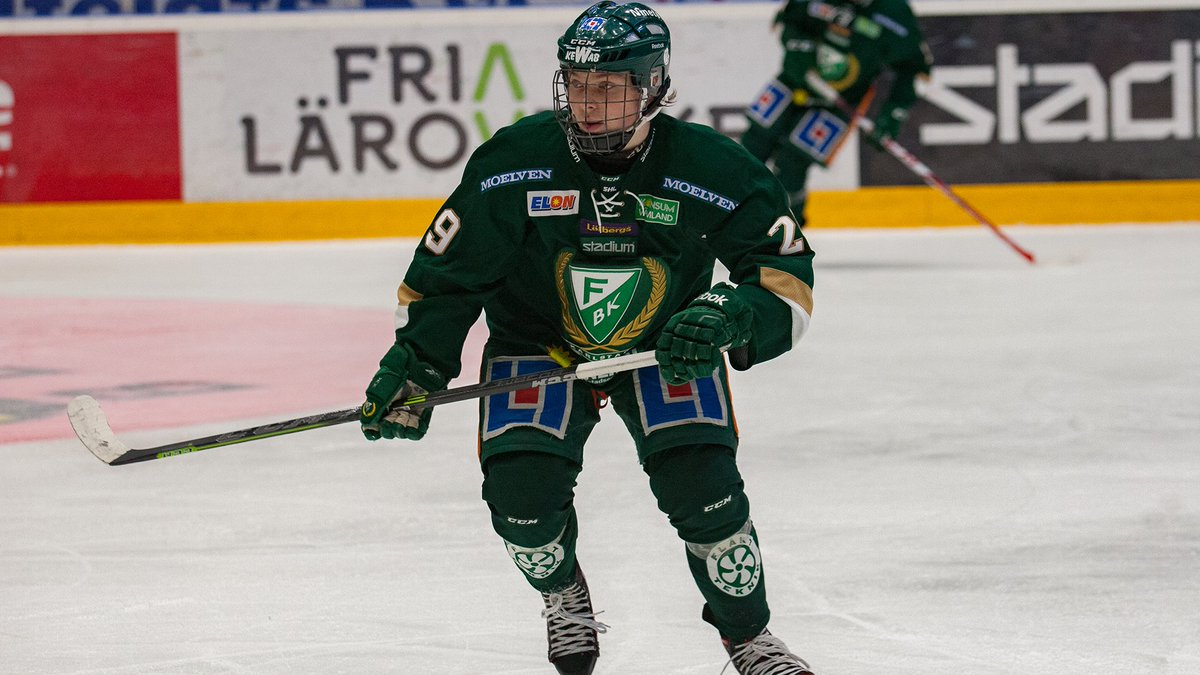 Klart: <a href="/oskarsteen7/">oskar steen</a> har skrivit på för 3 år med Färjestad BK. farjestadbk.se/artikel/78040/ #fbkse