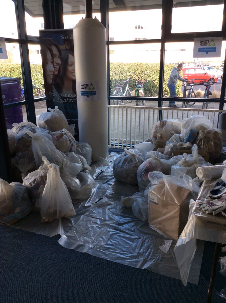 SustAtSUSU's tweet photo. Half way done! #SotonWasteWars https://t.co/p917mdU9er