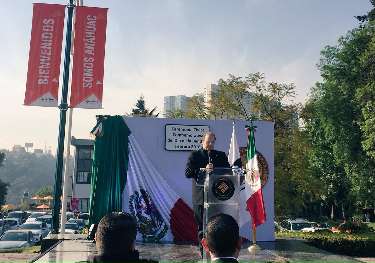 Hoy conmemoramos el #DíaDeLaBandera 🇲🇽 #SomosAnáhuac #EsMiBandera