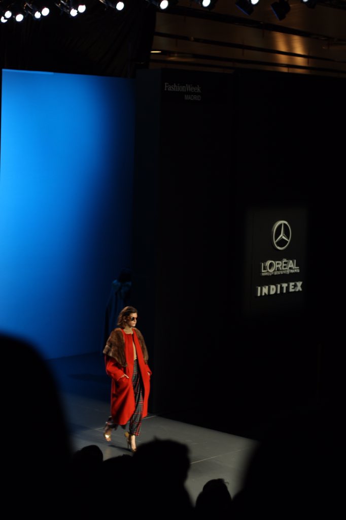 CodicStyle's tweet photo. Nos hemos enamorado del desfile de @JesusLorenzoTW en la @MBFWMadrid ❤️ https://t.co/p9zD9DeDxd