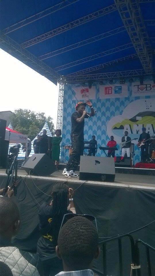 RDCMonitor's tweet photo. Jeune chanteur populaire de #Béni, POA #MALIRO est arrêté par la police pour avoir chanté "Où est la paix en #RDC?". https://t.co/p6Xj0Yw4Rq