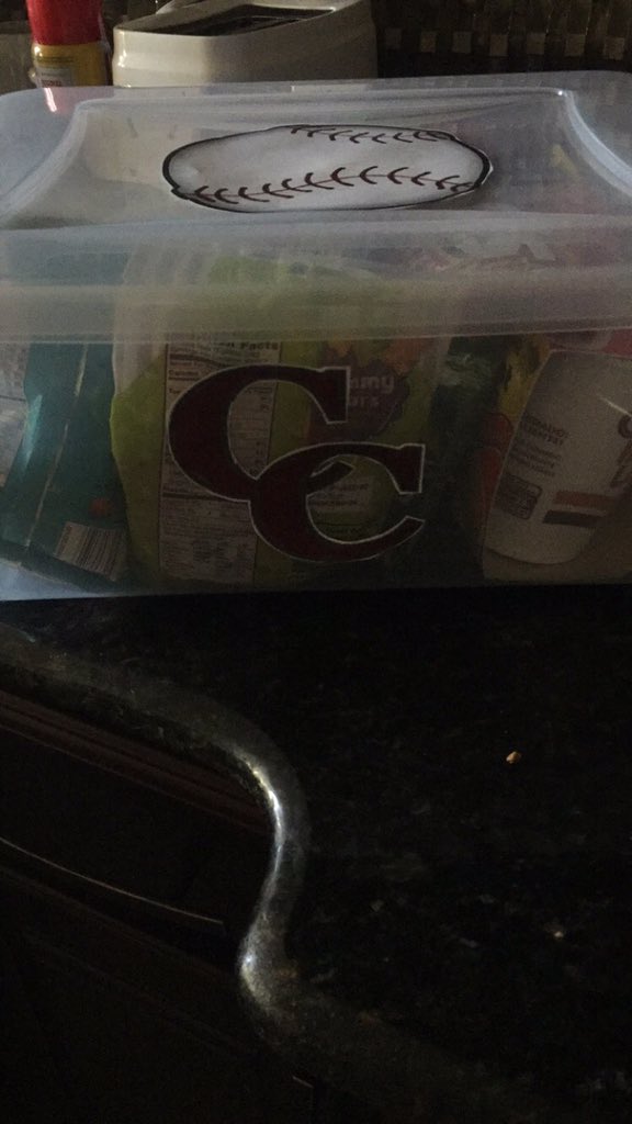 rodriguez0026's tweet photo. My step mom is the best😍 #blessed #LaredoBound https://t.co/cxLUTmKwCB