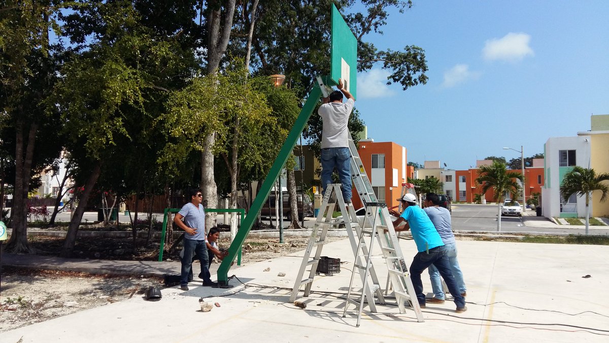 LasPalmasTulum's tweet photo. Gracias pdte @DavidBalam por la reparacion de las canastas. @betoborge @Armando_Angulo @TinoErrasquin https://t.co/thmiWo0Je2