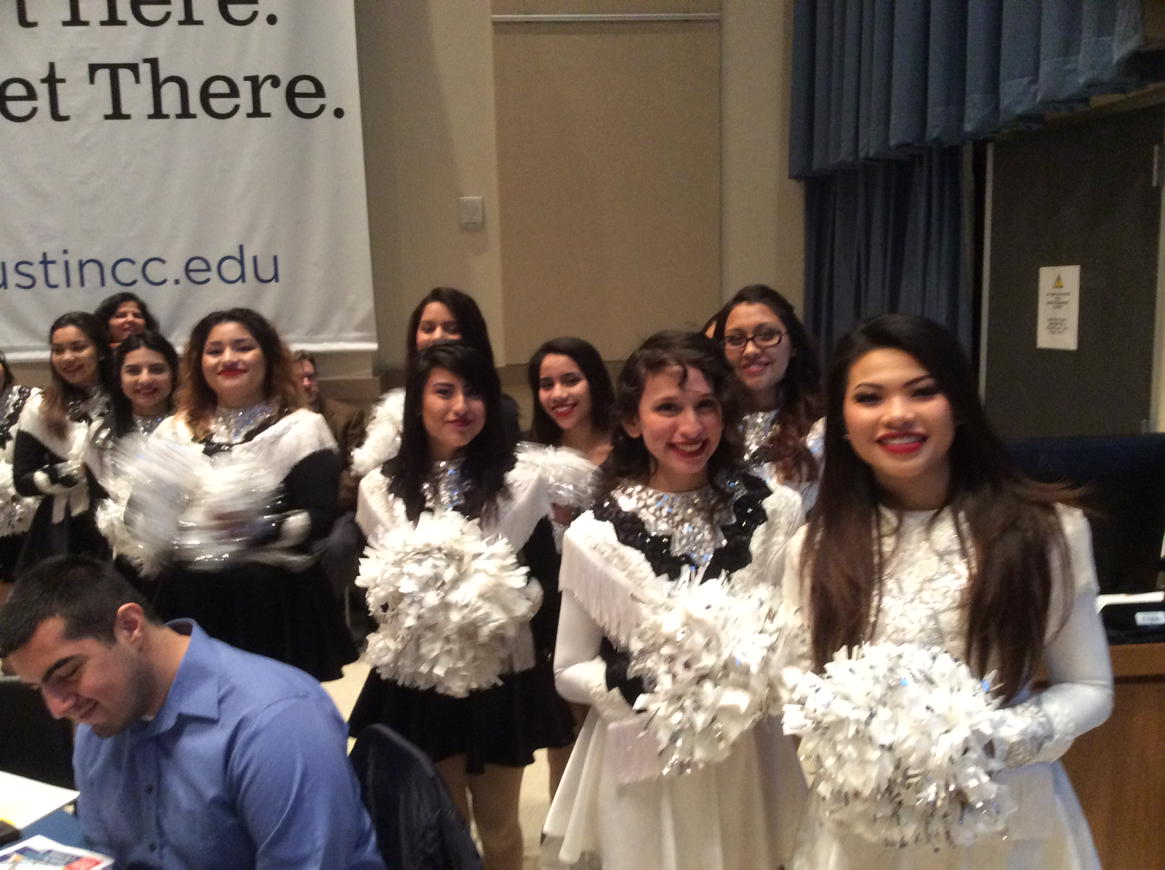 aisd_supt's tweet photo. @EMHS_CHOIR and dance team in the house! @E3Alliance @EMHSPrincipal #ctxed #aisdproud https://t.co/2XOqDflwf8