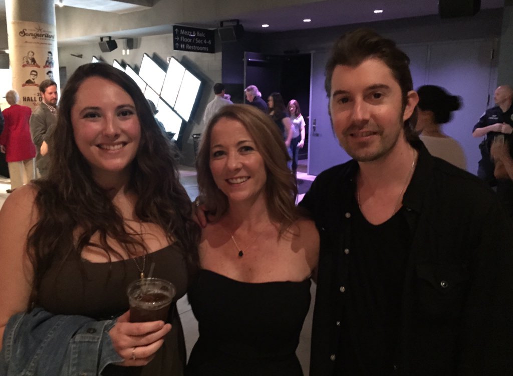 MoxieBooking's tweet photo. @TessyLouShotgun &amp; @MidlandOfficial #jesscarson Two songwriters/performers to watch #texasmusic #countrymusic https://t.co/vn3sHtUqmg