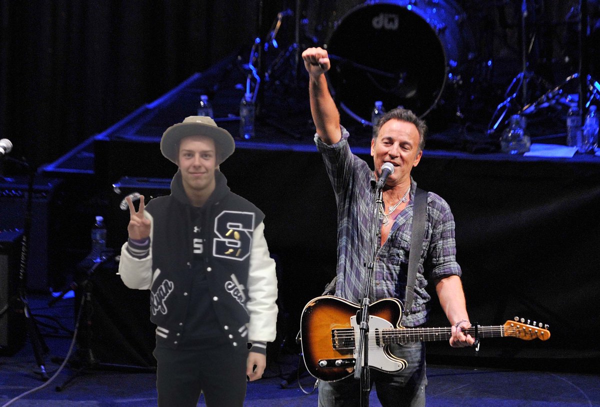 whereryan's tweet photo. Over this long weekend, Ryan became a fake ass friend and went to some concerts! Here's ryan with @springsteen #Boss https://t.co/P3ktC27jij