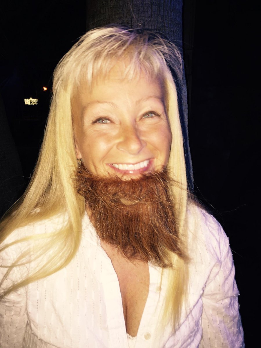 @MuckFestMS <a href="/TravelerBeer/">Traveler Beer Co.</a> Tammy of Team Tammy, having fun