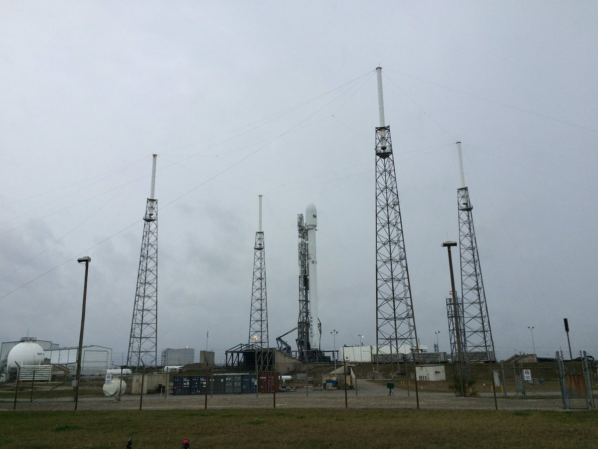 Lancement Falcon-9 FT / SES-9 - 4 mars 2016 - Page 5 Cb_gc57W0AI2T6A