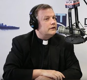 DeSalesMedia's tweet photo. Check out the latest In The Arena where @MonsignorH + his guests discuss #PopeInMexico! https://t.co/L3mhv60eeV https://t.co/T6qC9Yni7X