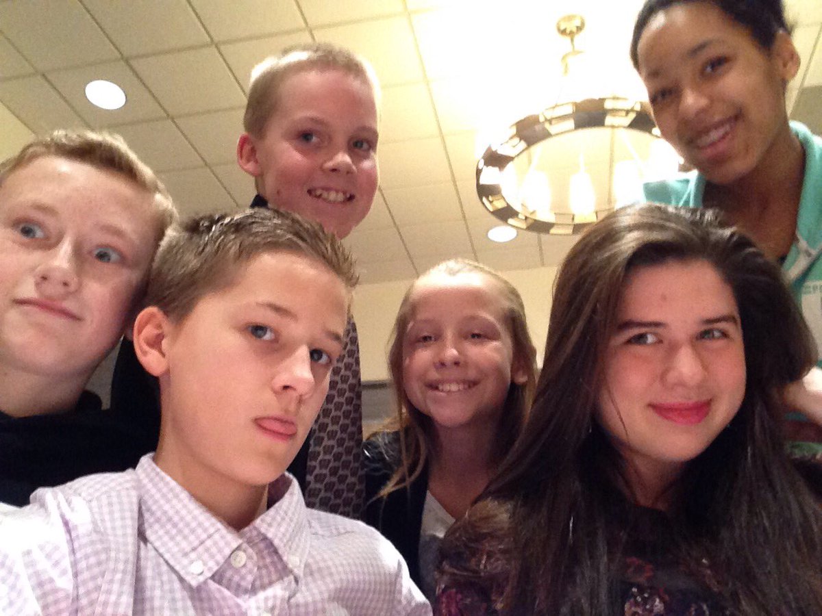 BHam50's tweet photo. Mr. Larew representing! QUESTIE SELFIE! You can learn from everyone! #plrnchat #redcarrots #quest https://t.co/4kClpbcNxC