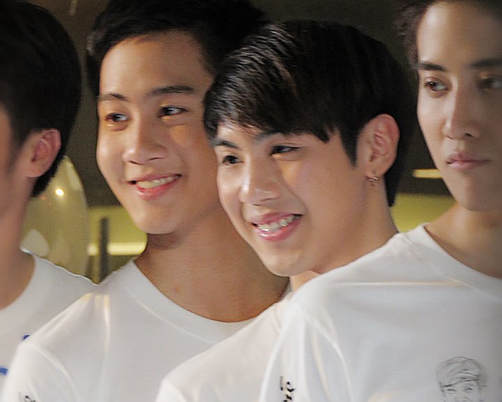 erikojang's tweet photo. #คนหล่อขอทําดีปี9 งานนี้ดีงามตามประสาคนหล่อใจบุญ^^~ #whiteo #captainchonlathorn https://t.co/Lhjb1SZPH5