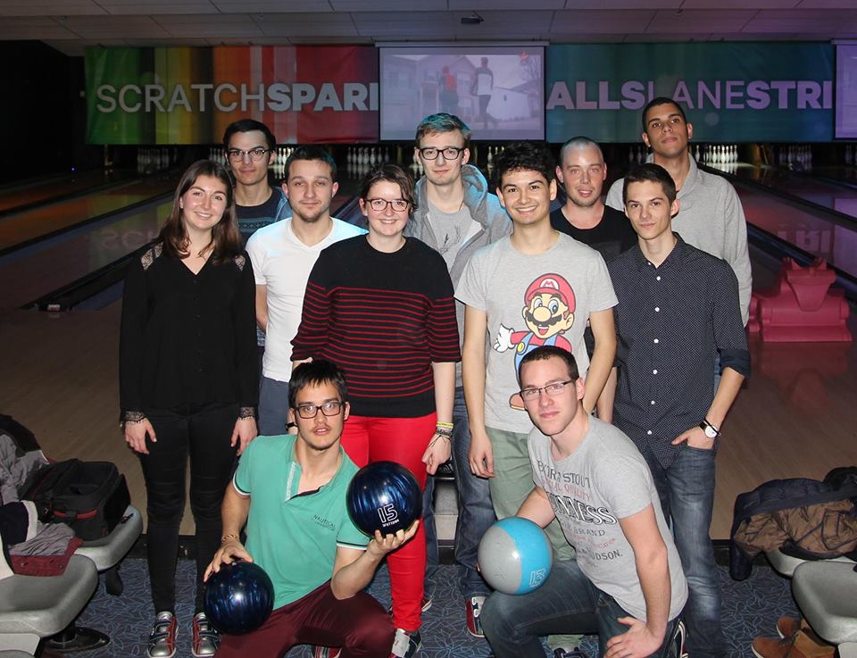 JCUTBM's tweet photo. Soirée Bowling, rencontre des nouveaux membres !
L'équipe est maintenant déterminée à vous trouver des missions. https://t.co/mkcqmOc6CJ