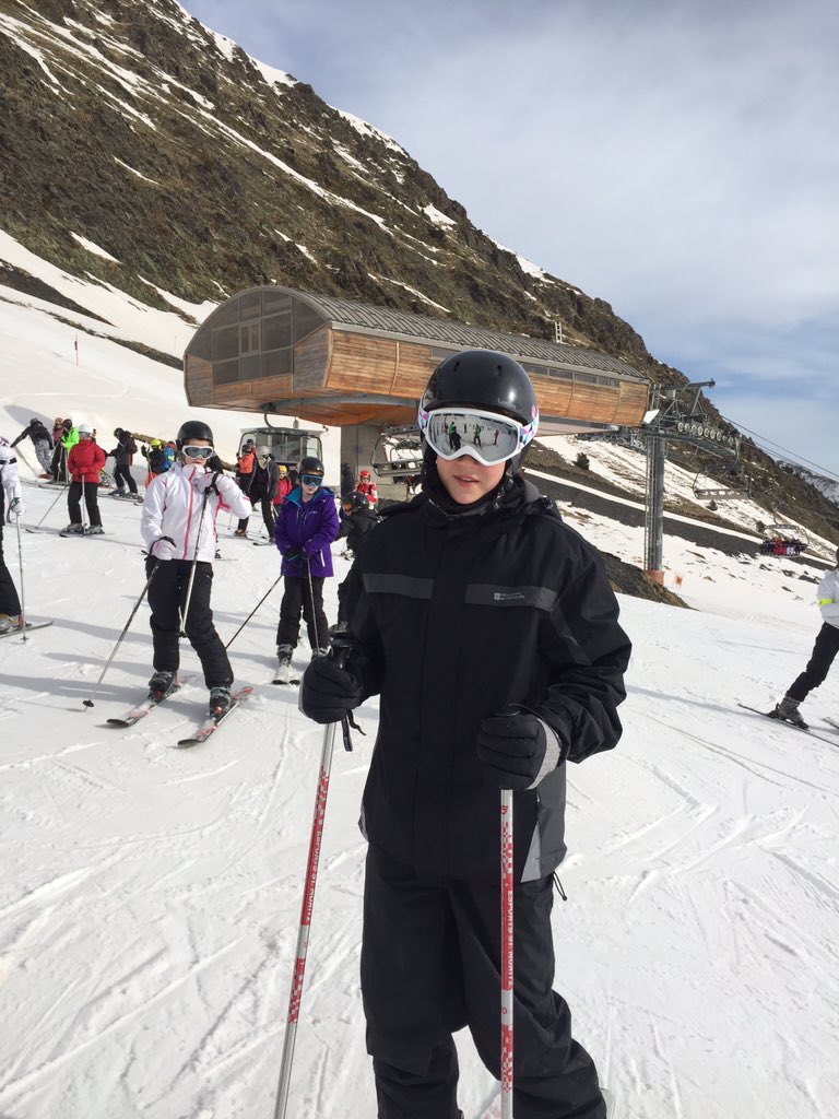 ConyersPE's tweet photo. Day 3- Moving towards the top of the mountain #Progress #ParallelTurns https://t.co/Q56aKMIzRf