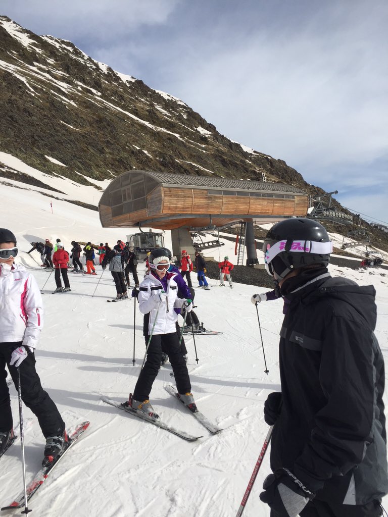 ConyersPE's tweet photo. Day 3- Moving towards the top of the mountain #Progress #ParallelTurns https://t.co/Q56aKMIzRf