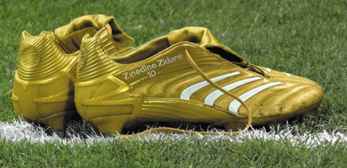 ODDSbible على تويتر: The gold Adidas Predator Absolute boots worn by Zinedine  Zidane at the 2006 World Cup. Amazing. https://t.co/bkglteU0X1